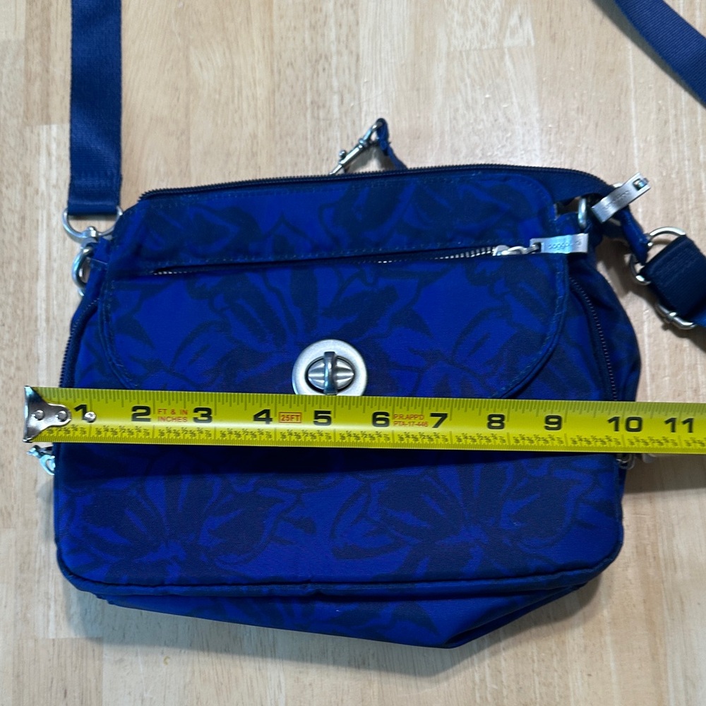 Baggallini Blue Floral Crossbody Bag - Picture 8 of 11